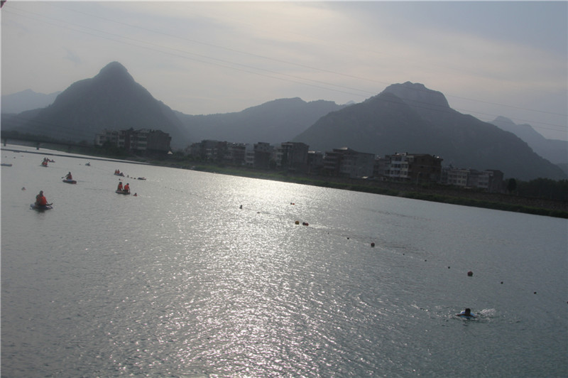 111UL0W-84.jpg